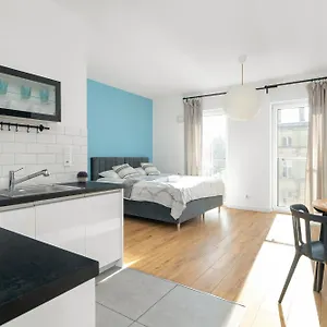 Апартаменты Klimatyczne I Nowoczesne Very Berry W Poznaniu By Renters, Познань